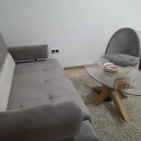 Sleep And Drive No2 Apartment