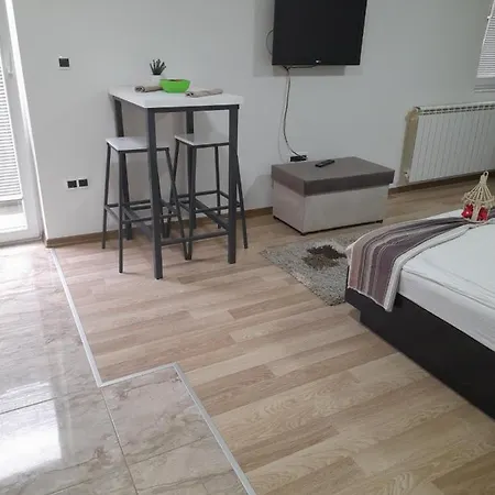 Sleep And Drive No2 Apartment