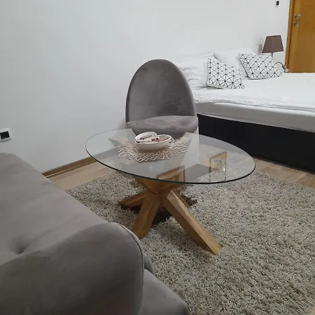 Sleep And Drive No2 Apartment